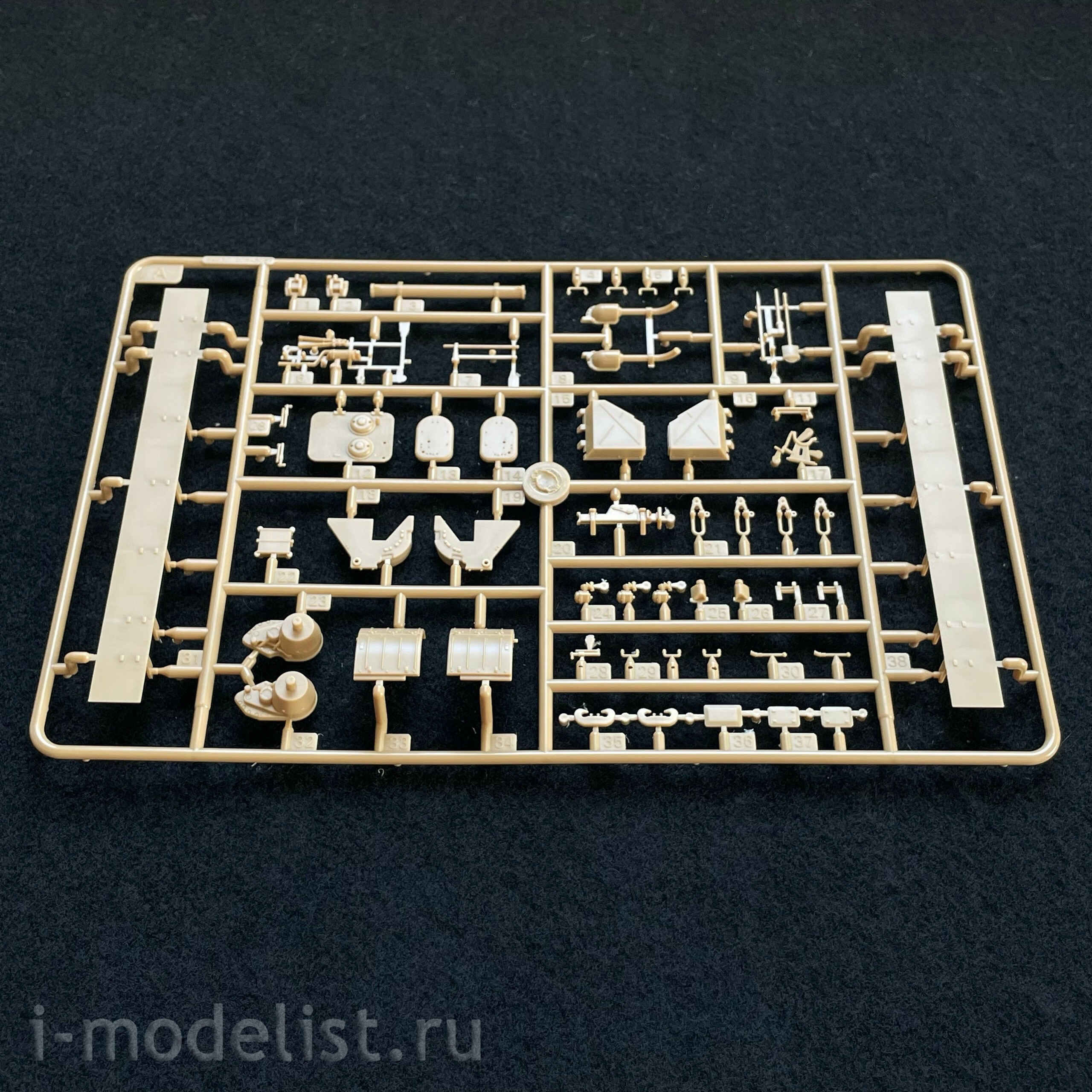 84830 HobbyBoss 1/48 German Medium Tank Sd.Kfz.171 PzKpfw Ausf A.
