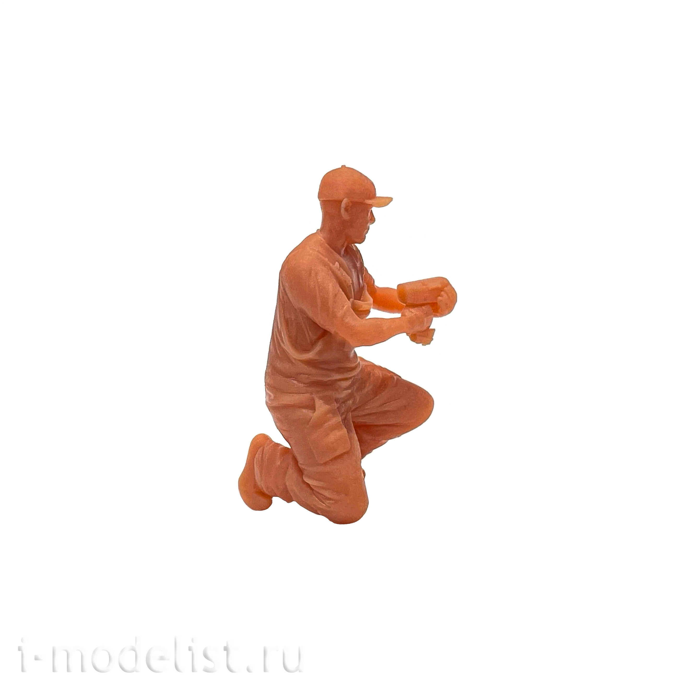 Im35112 Imodelist 1/35 Set of figures of technicians 