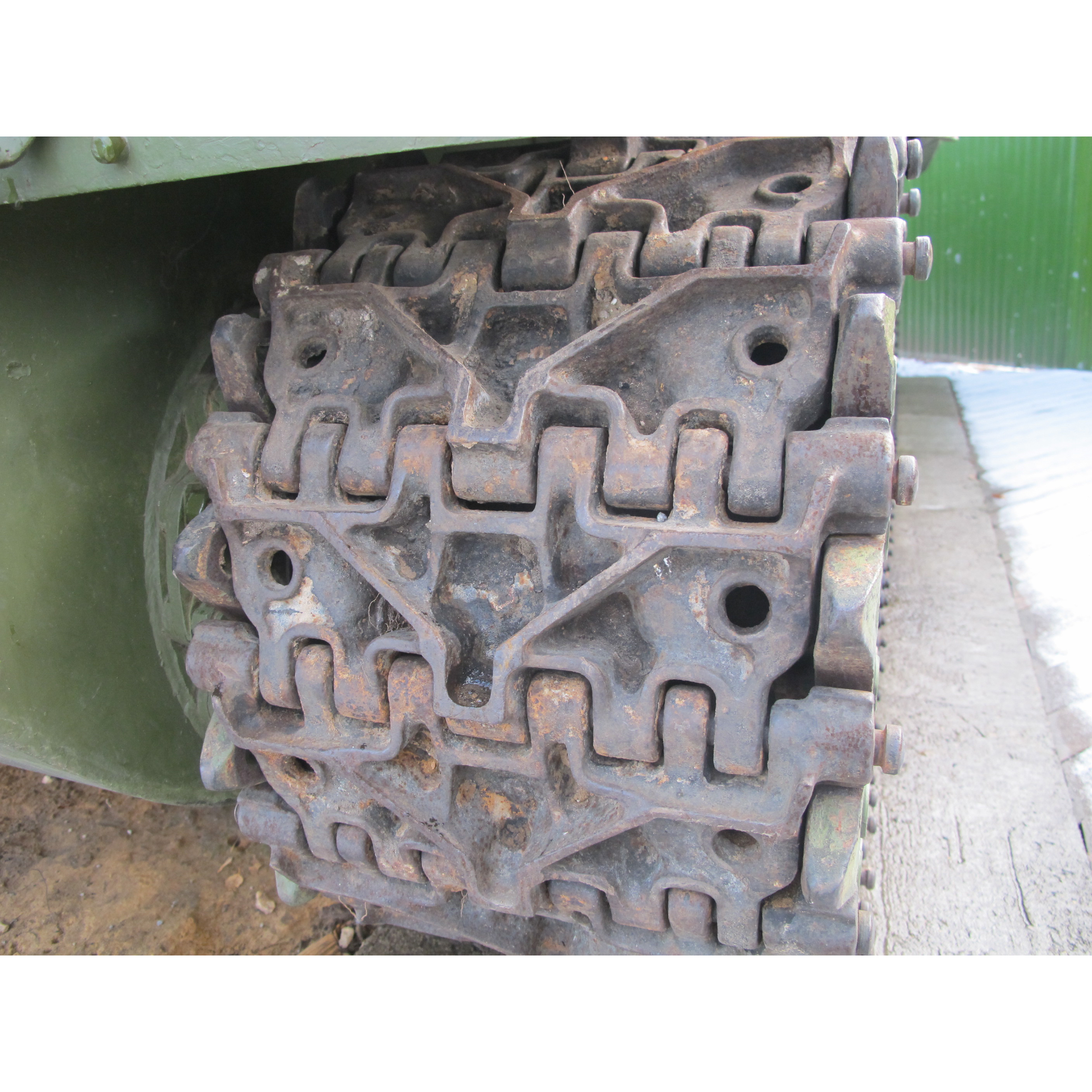 MC135045W MasterClub 1/35 Траки для MT-ЛБ / 2С1 