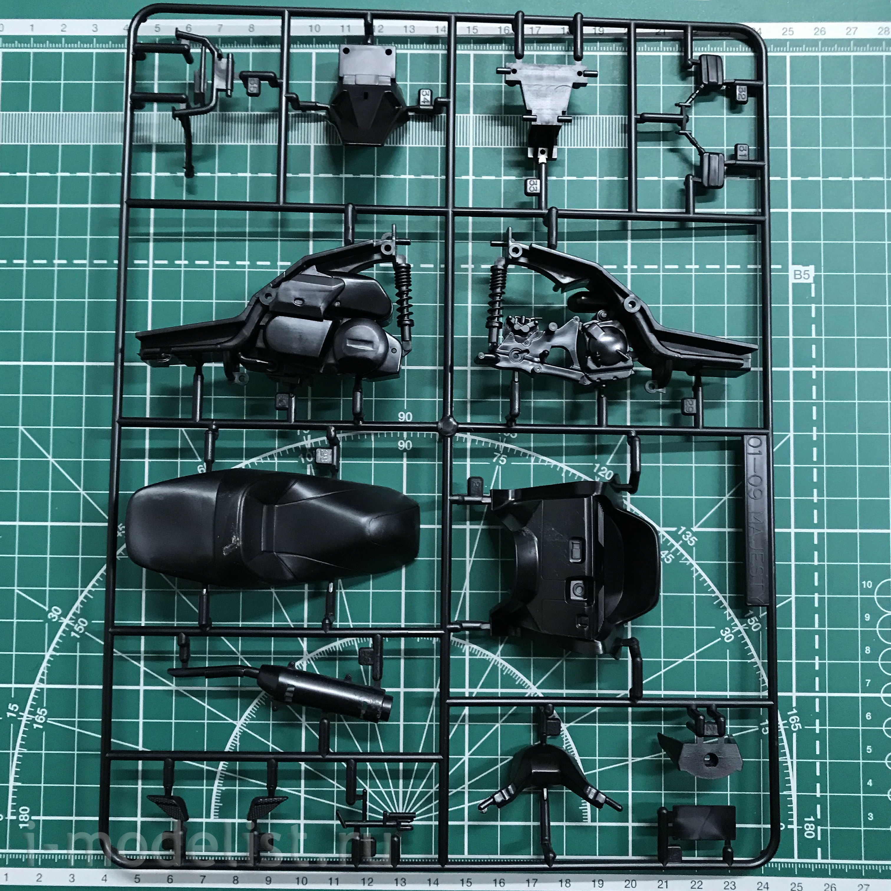 05441 Aoshima 1/12 Yamaha Majesty C with Custom Parts