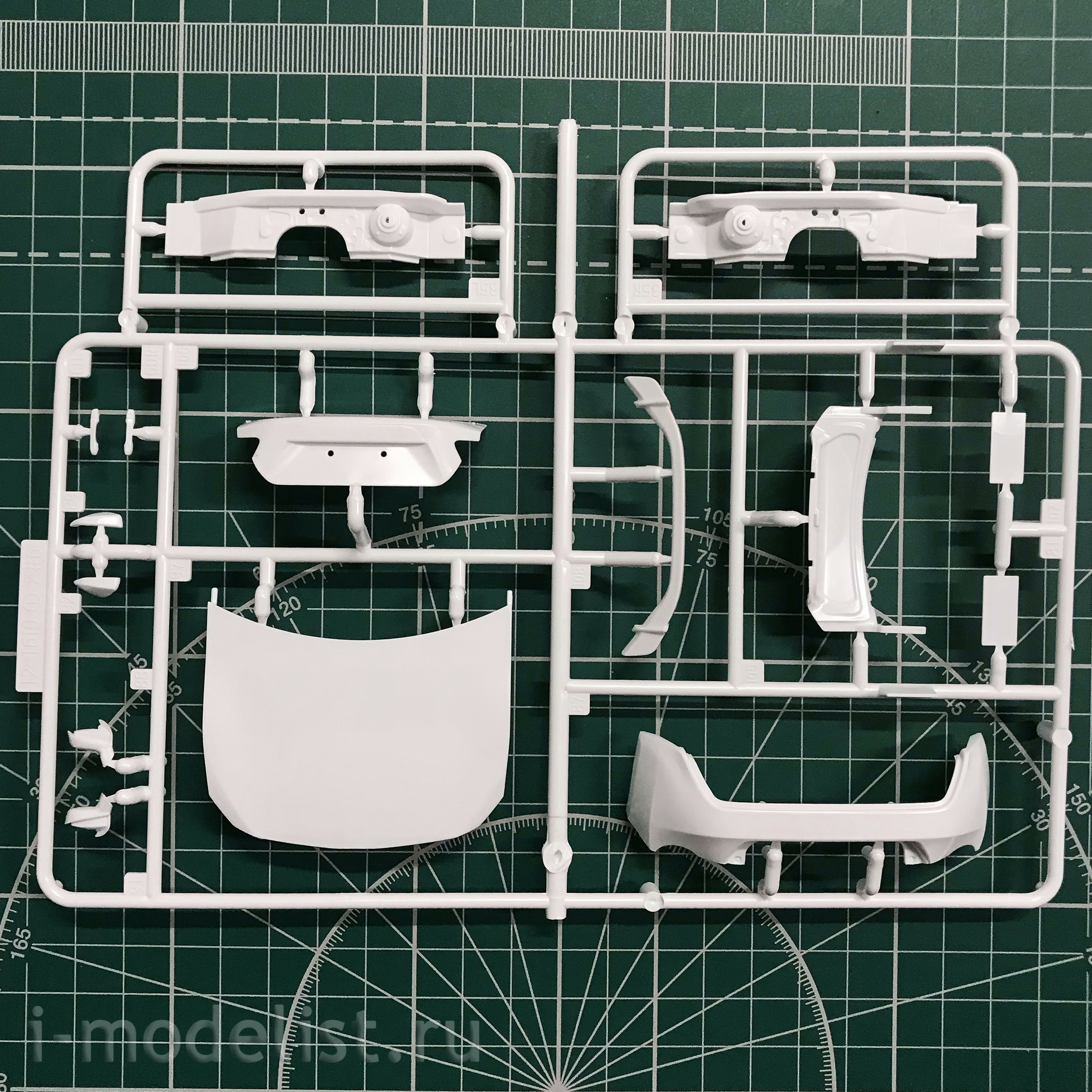 05161 Aoshima 1/24 Subaru BRZ '12 Car