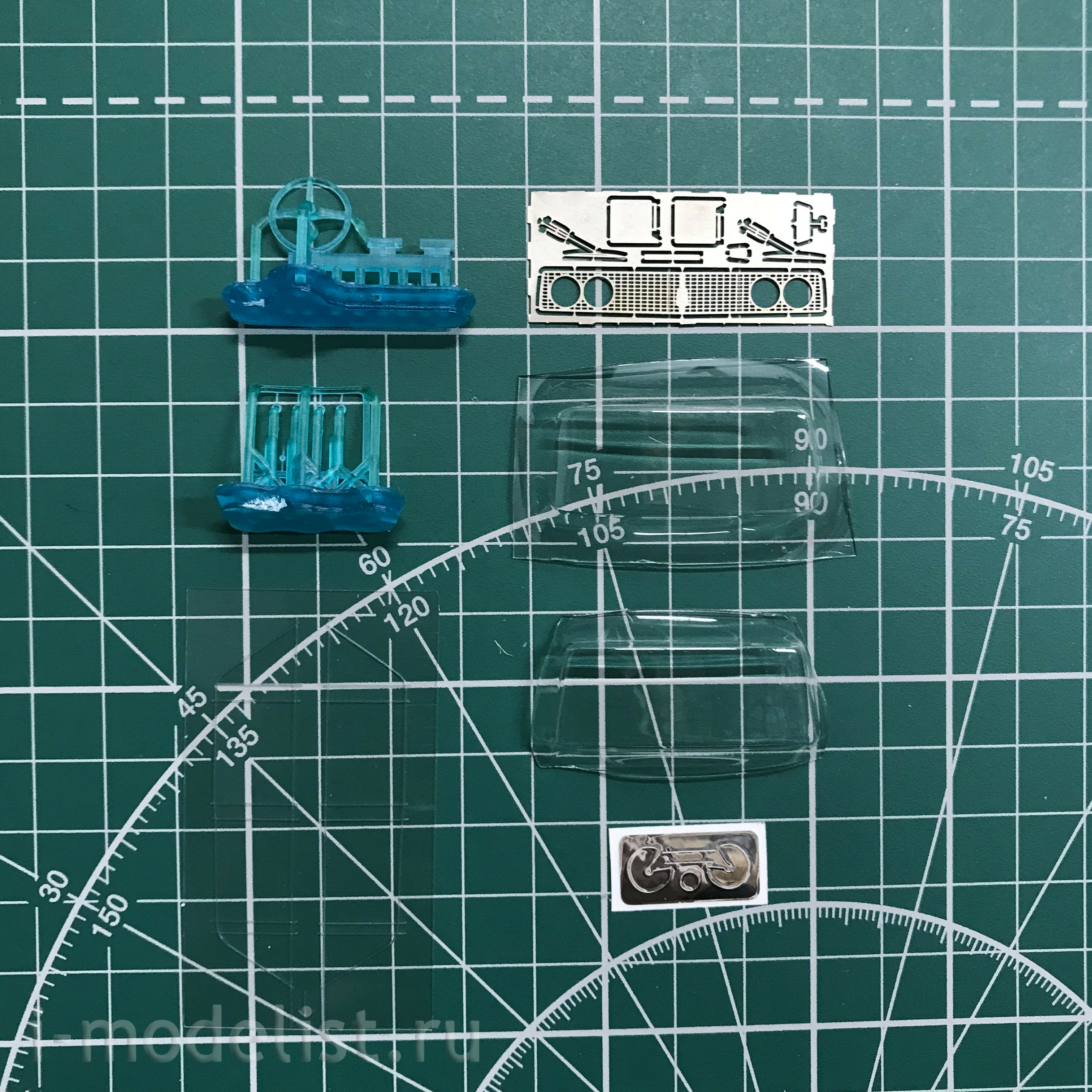 Primacy 35003 1/35 Soviet passenger car. Kit 3