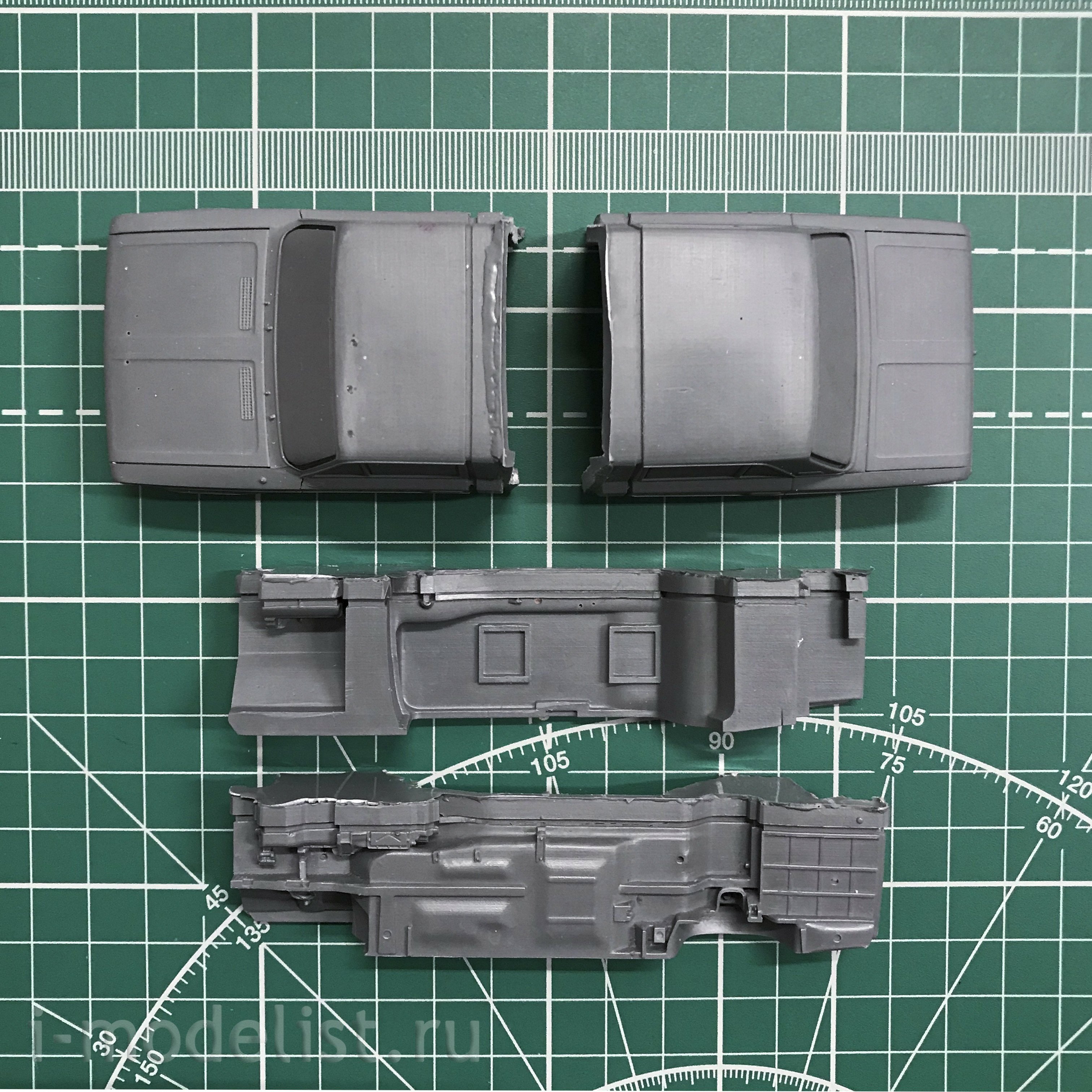 Primacy 35003 1/35 Soviet passenger car. Kit 3