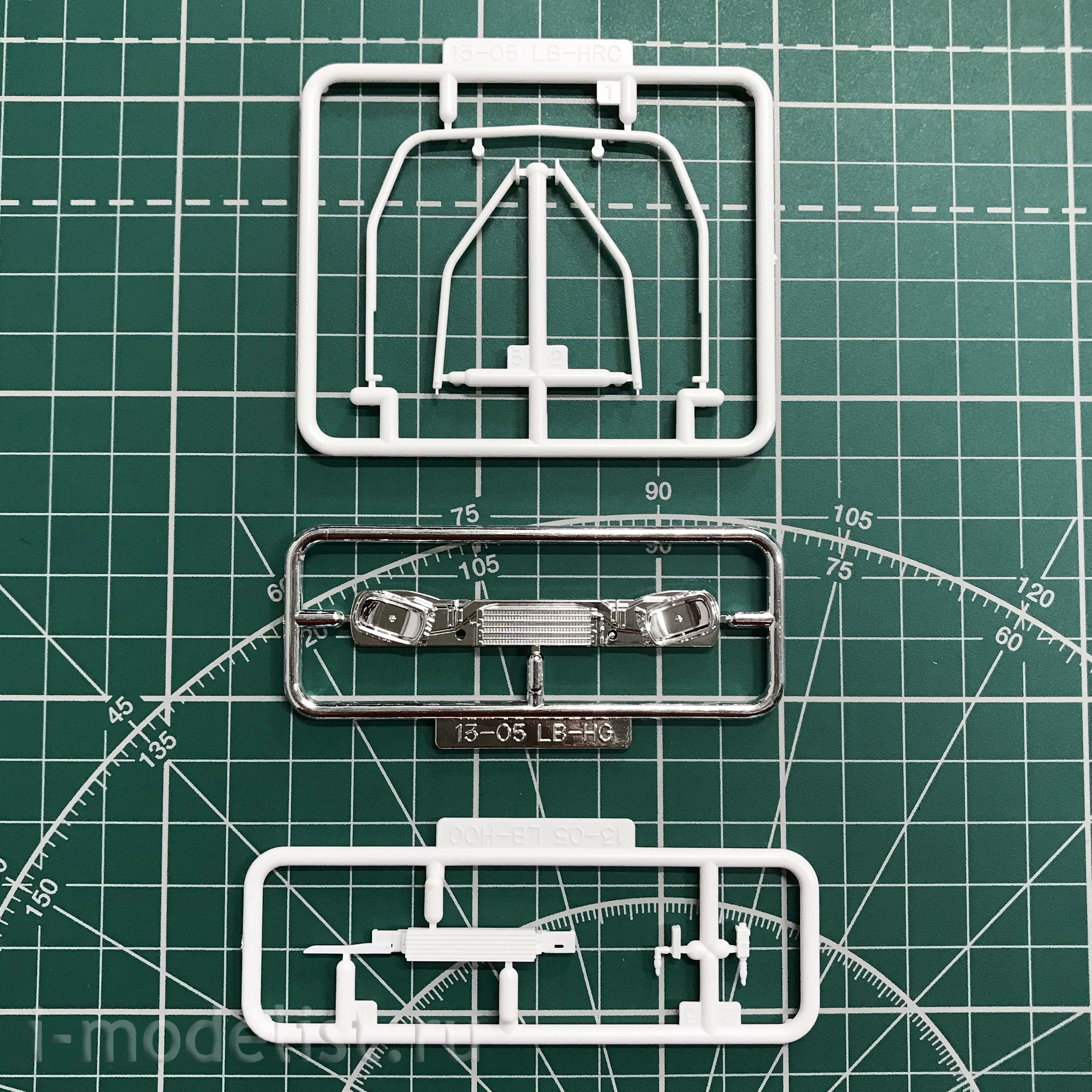 01149 Aoshima 1/24 LB Works Hakosuka 2Dr