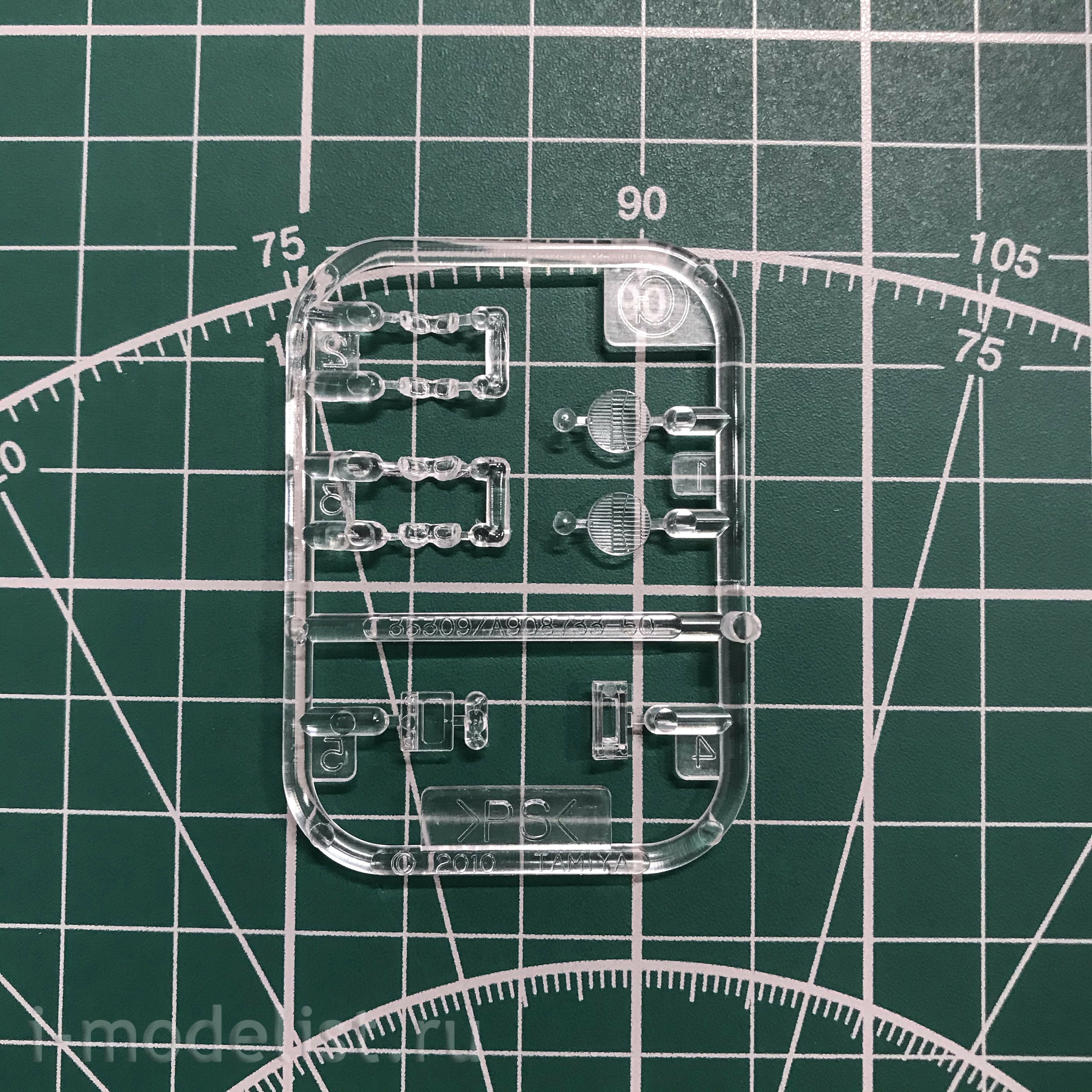 35327 Tamiya 1/35 Tank BT-7 (issue 1937), 2 figures, photo etching.