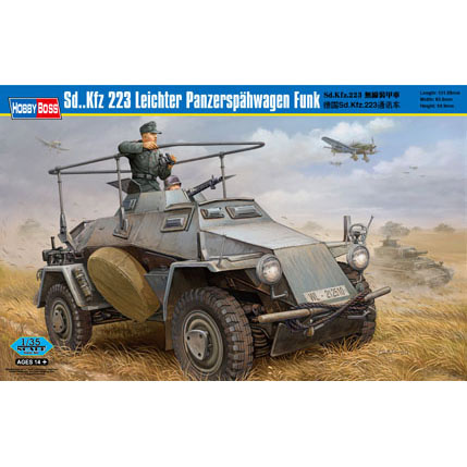 82443 HobbyBoss 1/35 Sd.Kfz.223 Leichter Panzerspahwagen Funk