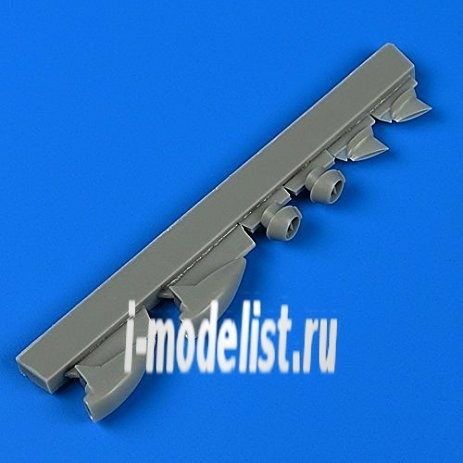 QB72 539 1/72 QuickBoost * a Set of additions to the Bristol Beaufighter Air Intake and Fuel Drain (A)