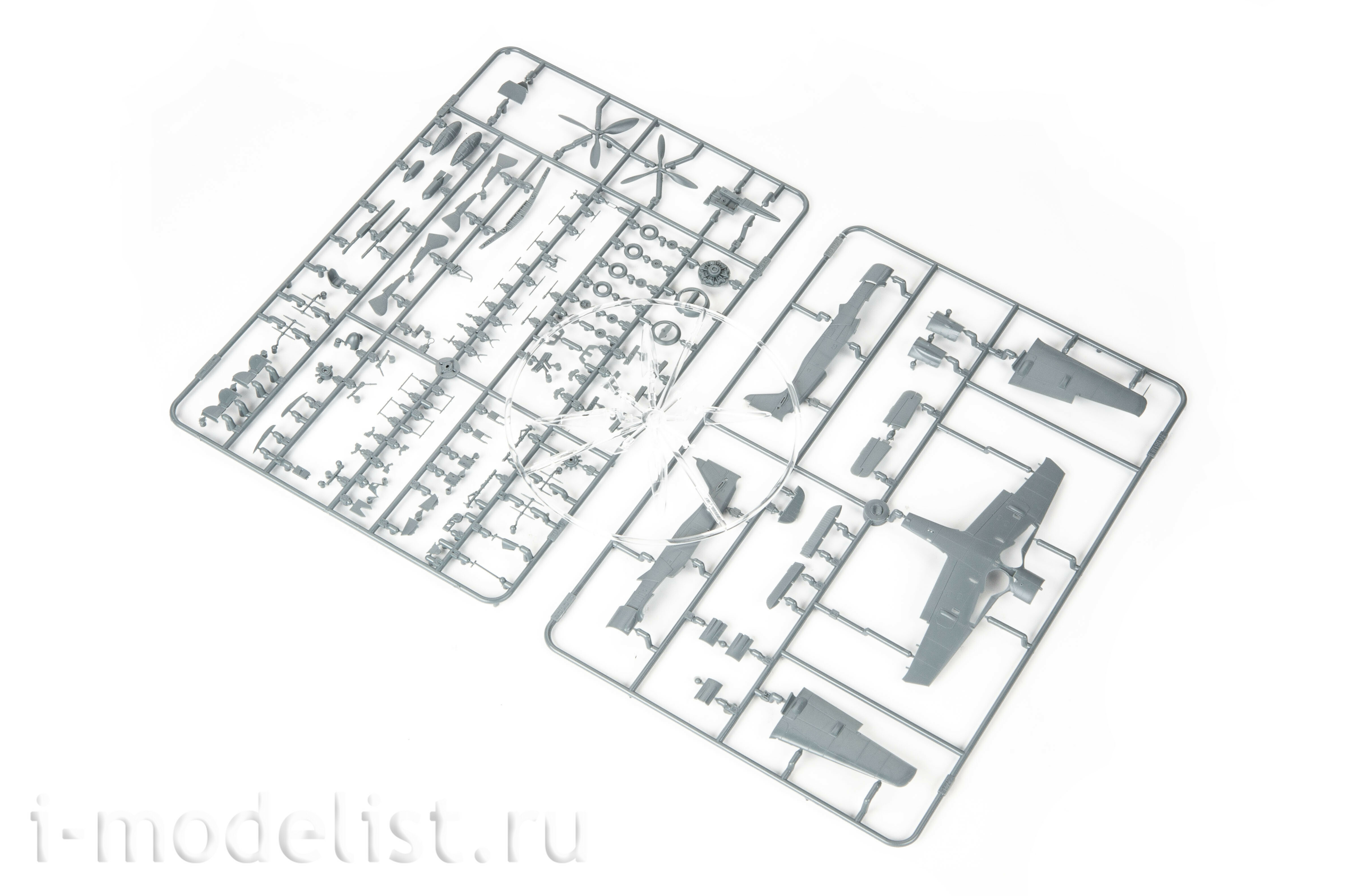 7467 Eduard 1/72 Notмецкий истребитель Fw 190A-8/ R2 (Weekend)