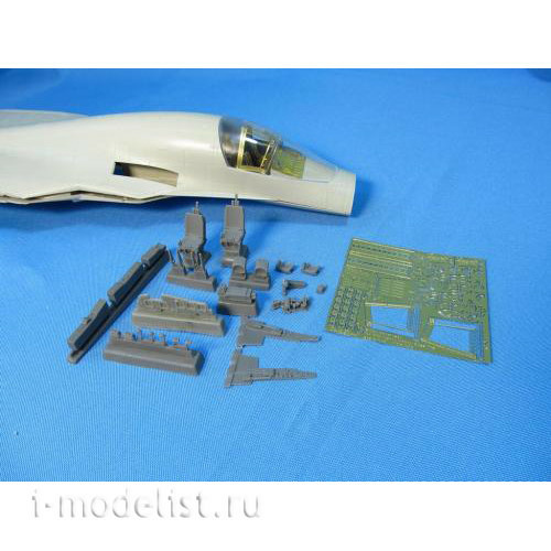 MDR7235 Metallic Details 1/72 Set of add-ons for C-34. The cockpit