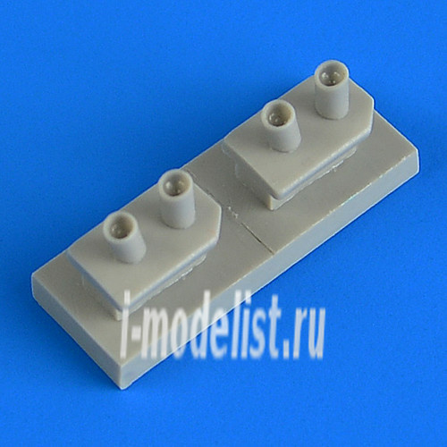 QB48 880 Quickboost 1/48 Addition to Hawker Hunter F. 6 air bottle charging model