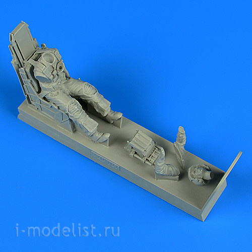 320 107 Aires 1/32 US Navy Pilot with ejection seat for A-7E Corsair II late V. - fitted with SJU-8/A ej. seat