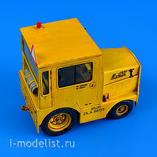 320 050 Aires 1/32 UNITED TRACTOR GC-340-4 A9. Cab LPG