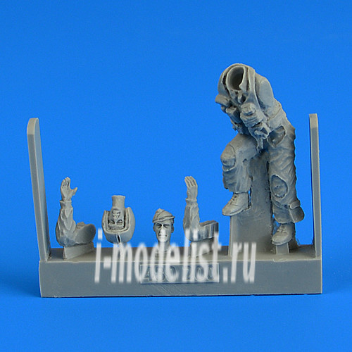 480 200 Aires 1/48 add-on Kit USAF Fighter Pilot on the ladder