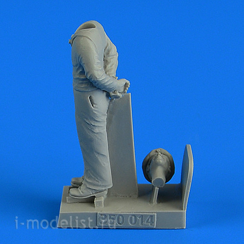 350 014 Aires 1/35 WWII Kriegsmarine Ceremony - Sailor for German schnellboats, German Human Torpedoes, German midget and coastal submarines