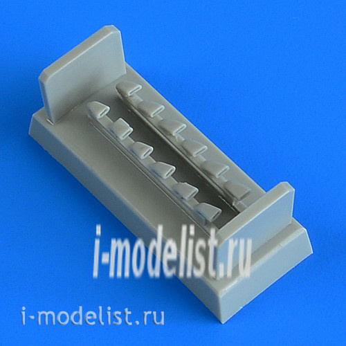 QB72 610 Quickboost 1/72 Supplement to Bf 109G-6 exhaust model