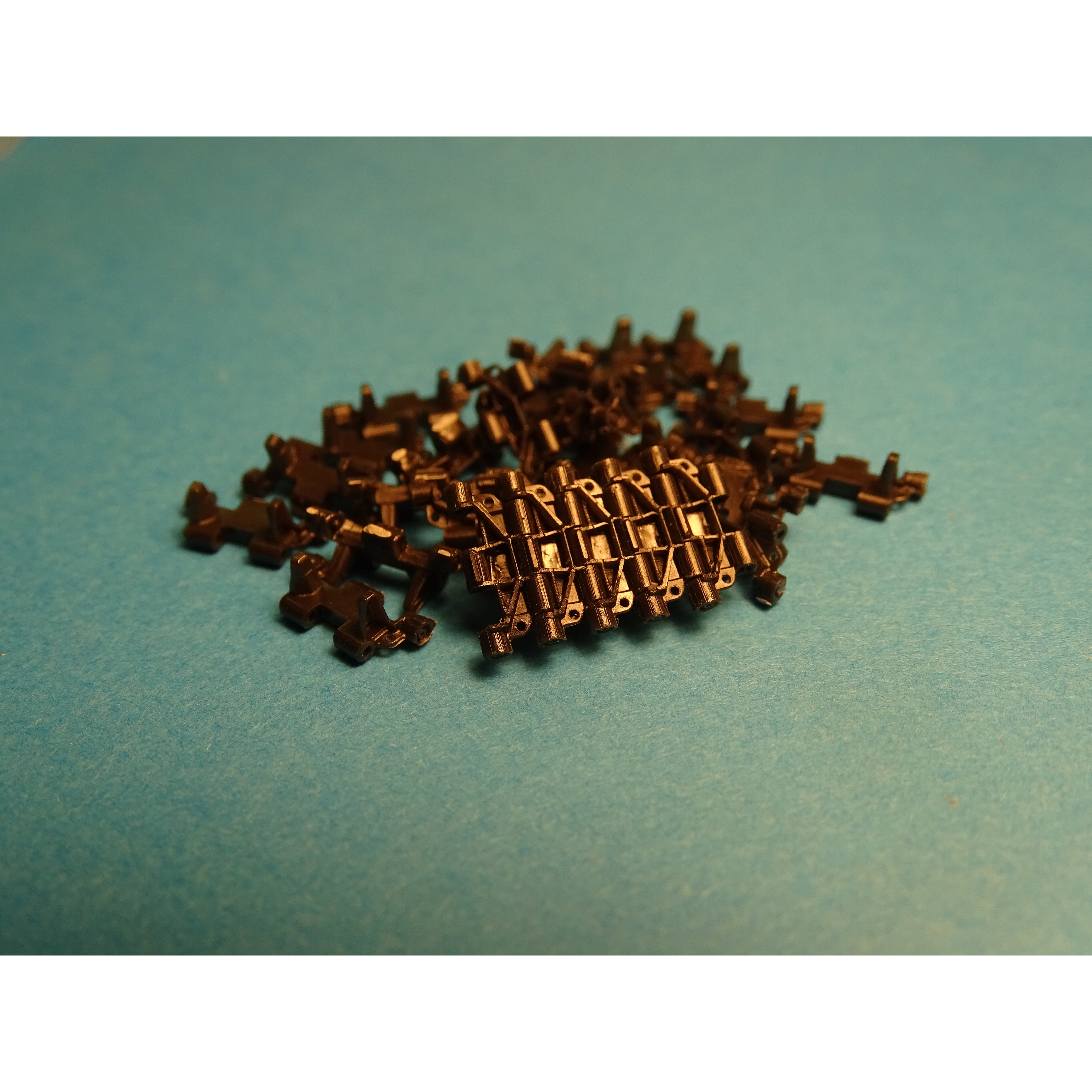 MC135046CL MasterClub 1/35 Track teams (resin) MT-LB / 2S1