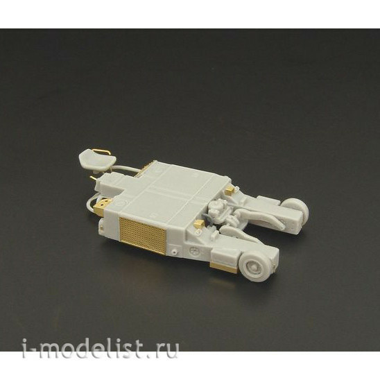 BRS72003 Brengun 1/72 Towing Tractor A/S32A-32