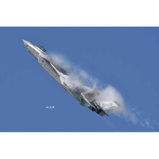 05811 Trumpeter 1/48 Chinese J-20 Mighty Dragon fighter
