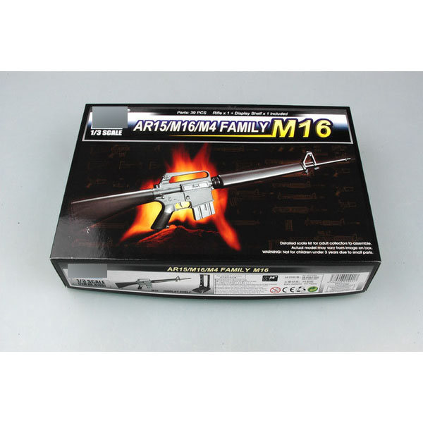 01901 Trumpeter 1/3 American AR15/M16/M4 FAMILY- M16