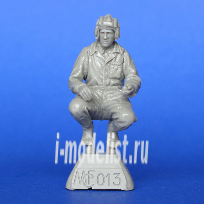 Mcf35013 MasterClub 1/35 Soviet tankman Ww2
