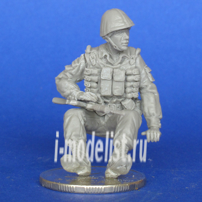 Mcf35166 MasterClub 1/35 Soviet soldier sitting on the APC-70. Afghanistan