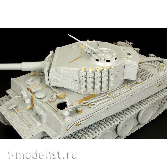 HLU35063 Hauler 1/35 Photo Etching Base for Tiger I ausf. E
