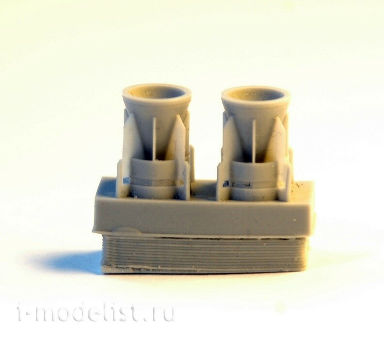 AMC72027 1/72 Advanced Modeling a Single cluster bomb caliber 500 kg RBK-500 AO-2.5 RTM (included two RBK-500)