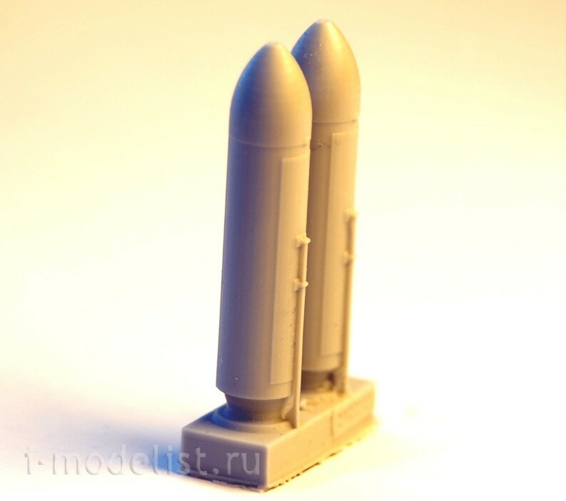 AMC72027 1/72 Advanced Modeling a Single cluster bomb caliber 500 kg RBK-500 AO-2.5 RTM (included two RBK-500)