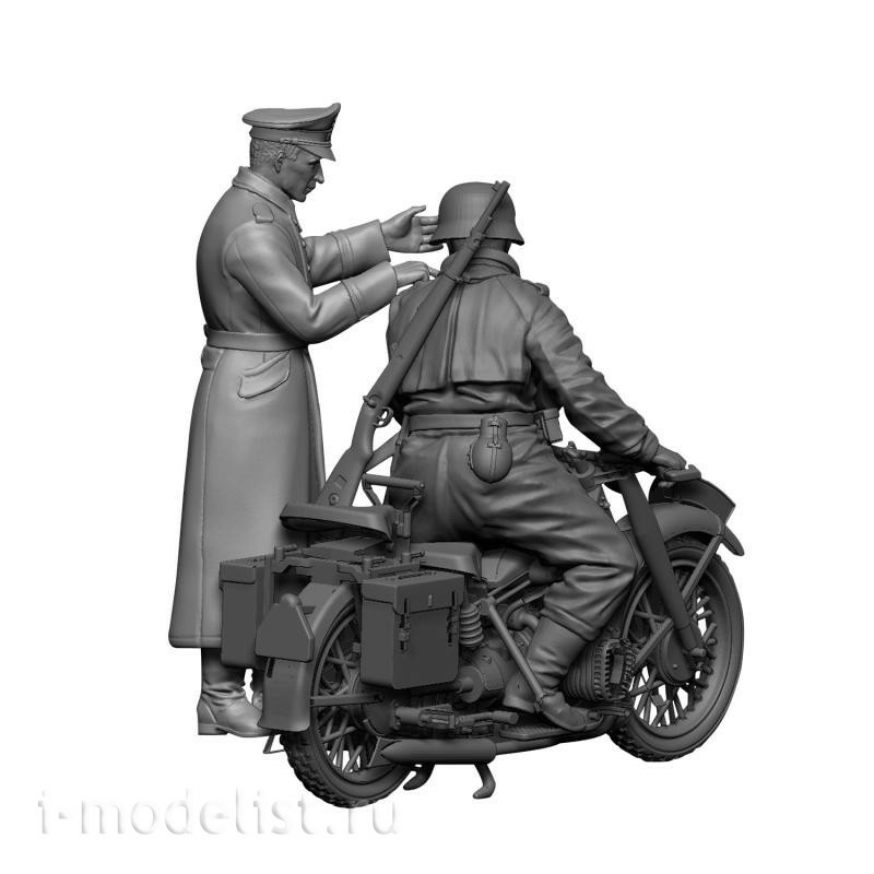 3632 Zvezda 1/35 Motorcycle BMW R-12 with driver