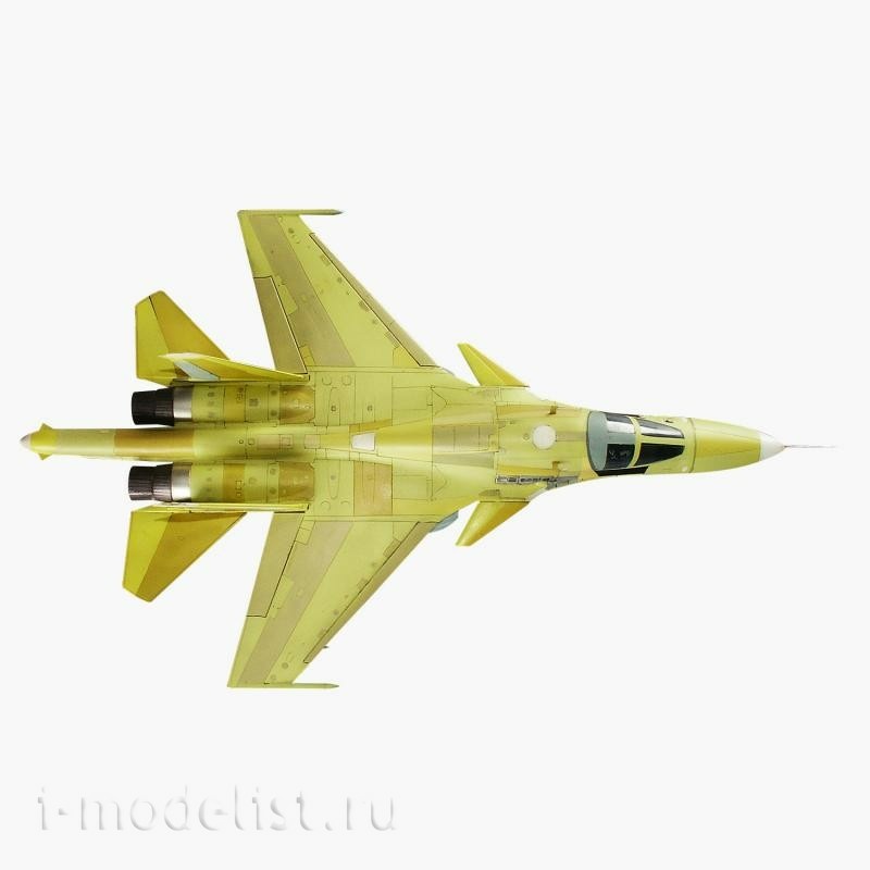 7250 Zvezda 1/72 su-32FN Bomber
