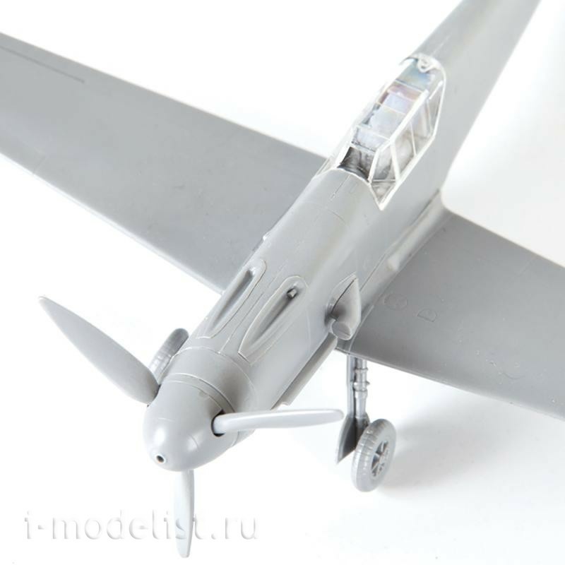 7302 Zvezda 1/72 German fighter Messerschmitt Bf 109 F2