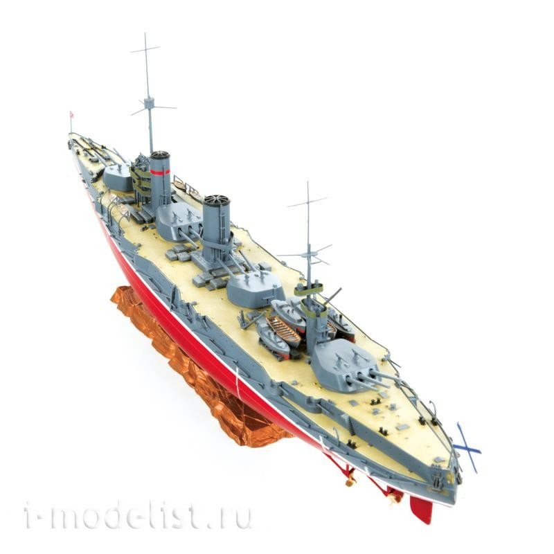9040 Zvezda 1/350 Battleship Sevastopol (1914-1915).) 