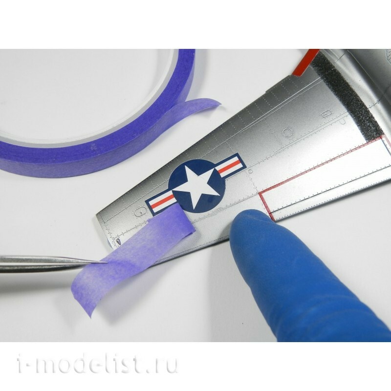 AMIG8240 Ammo Mig Бархатная клейкая лента Softouch 1 / Softouch Velvet Masking Tape 1 (2 мм x 25 м)