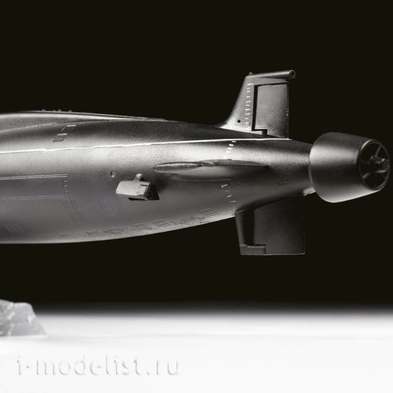 9058 Zvezda 1/350 Russian nuclear submarine 