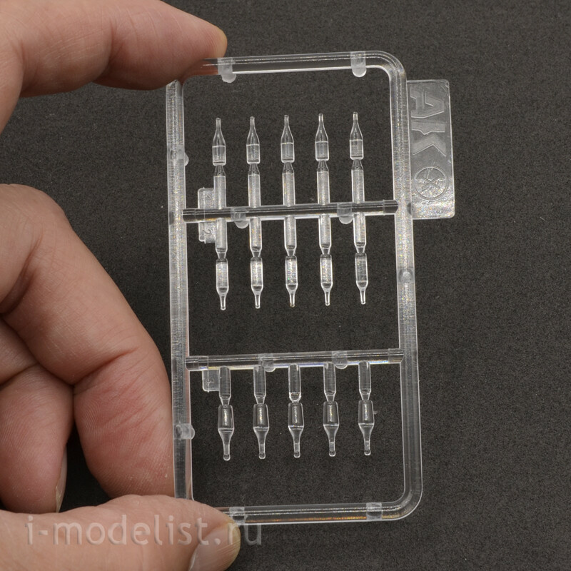 AK35018 AK Interactive 1/35 Бутылки и банки