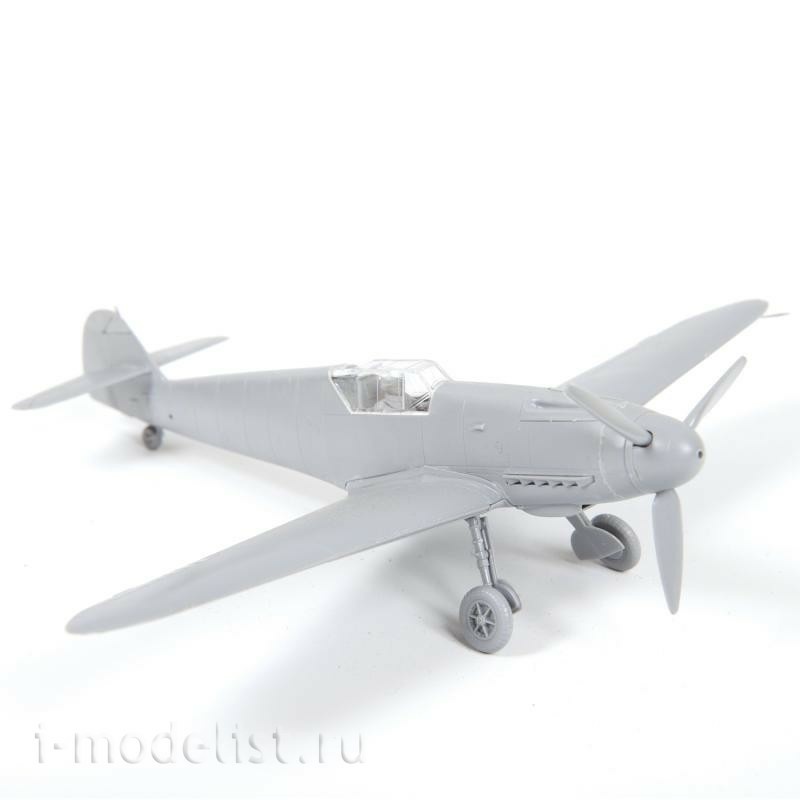 7302 Zvezda 1/72 German fighter Messerschmitt Bf 109 F2