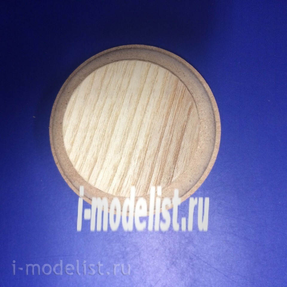 PL18 Plate Stand for miniatures (not covered) round Base - 6 cm, top - 4.5 cm.